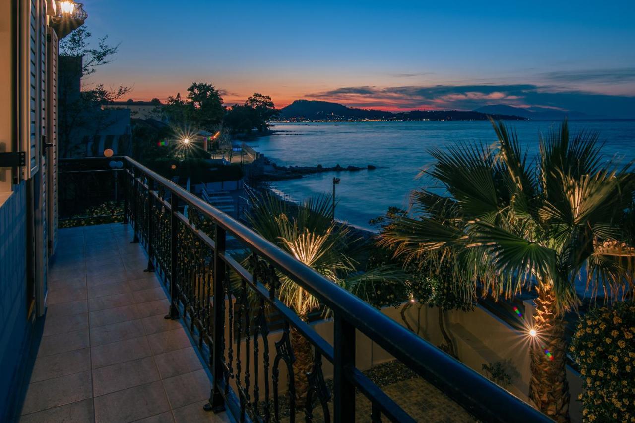 Villa Elizabeth - Seafront Classic Villa! Argassi Exterior foto