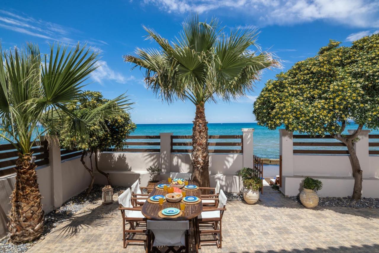 Villa Elizabeth - Seafront Classic Villa! Argassi Exterior foto