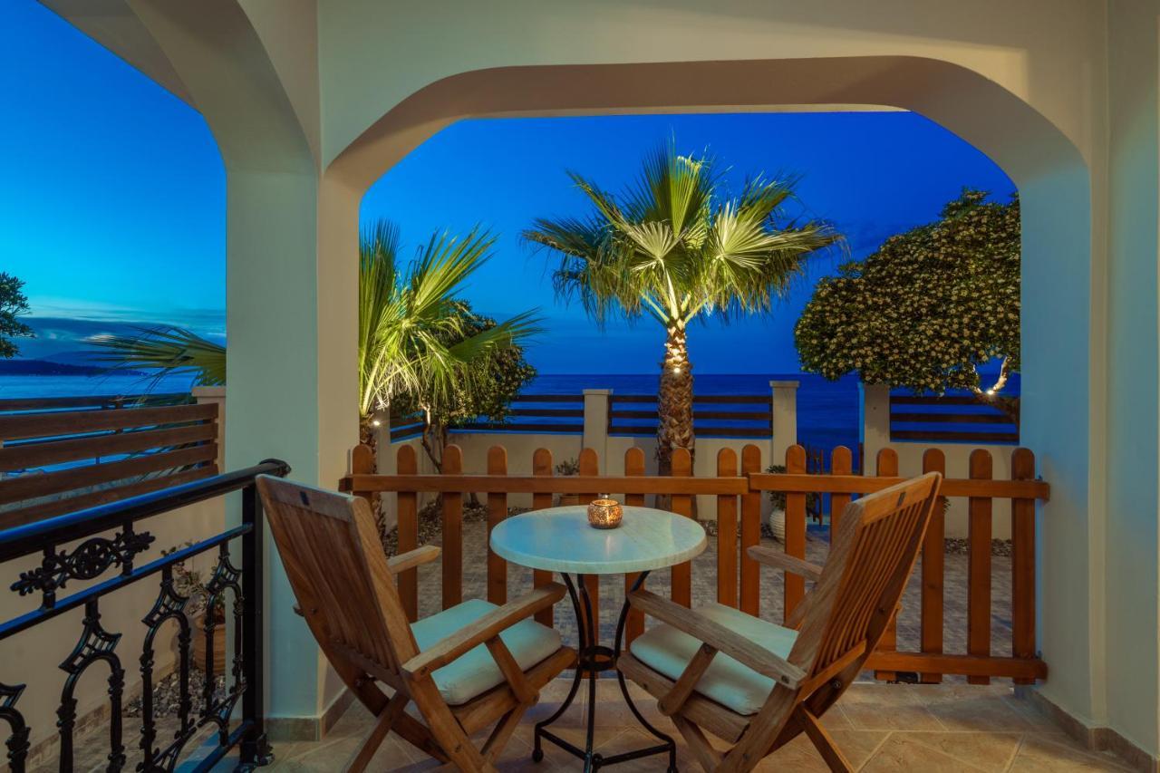 Villa Elizabeth - Seafront Classic Villa! Argassi Exterior foto